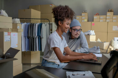 Emprendedores instalan un ecommerce de Shopify